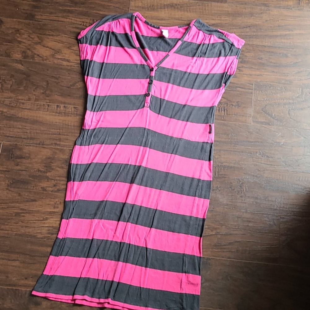 Old navy pink and dark gray striped dress